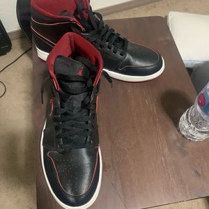 Air Jordan 1 Mid Black and Red